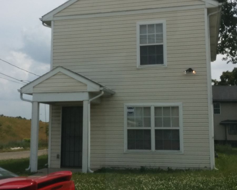 1st image of 431 W 28th St