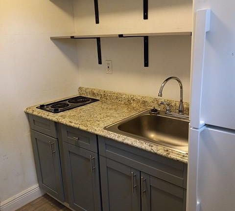 4th image of 3101 N Lincoln Ave #4