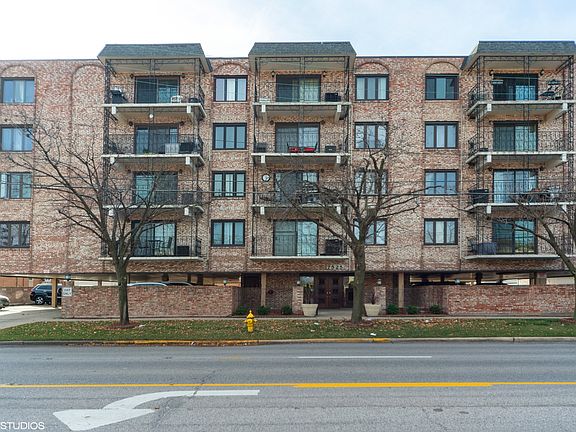 2nd image of 7525 W Lawrence Ave Unit 408