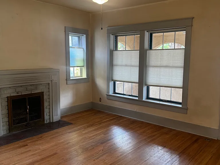 317 Dartmouth Dr SE — Photo 5