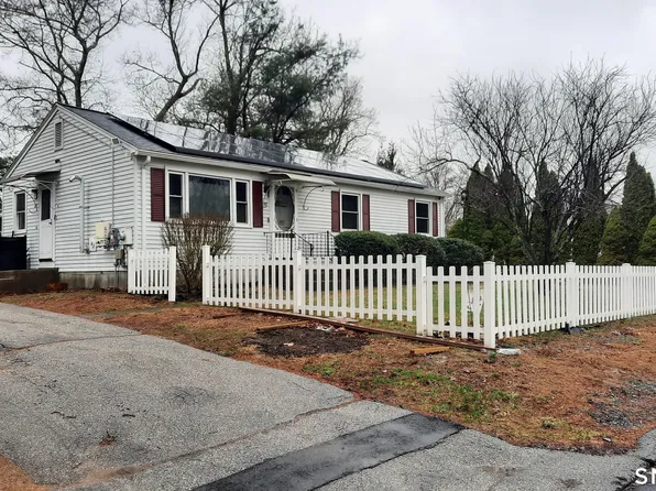 68 Viens Street, Putnam, CT 06260