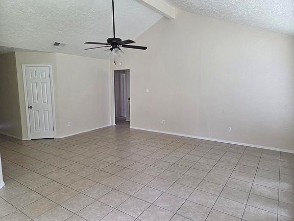 3rd image of 4819 Roserock Ln