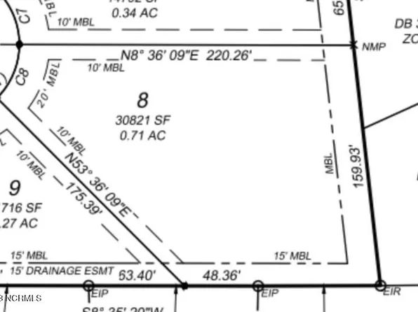 8 Paddington Way, Trent Woods, NC 28562
