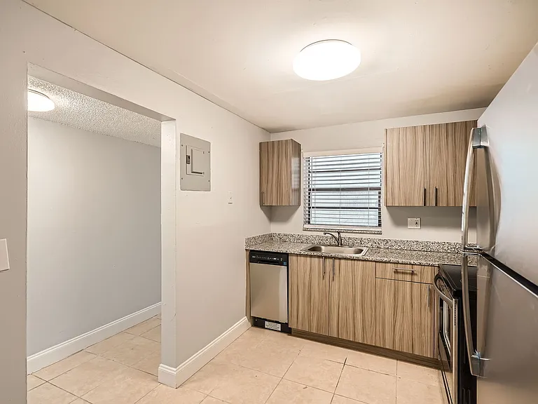 Viewmax Apartments — Photo 9