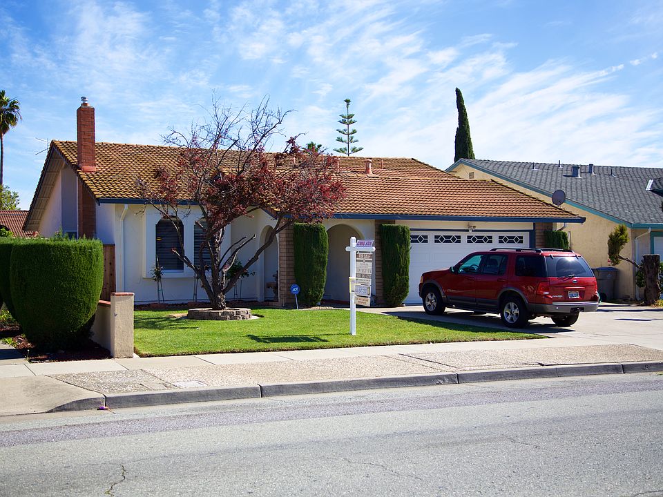 1st image of 2560 Ohlone Dr
