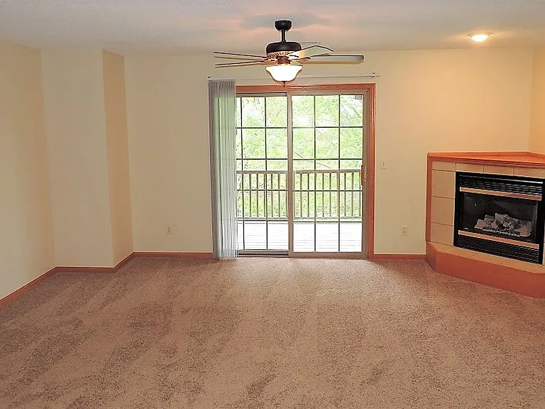 2869 Coral Ct #301 — Photo 6