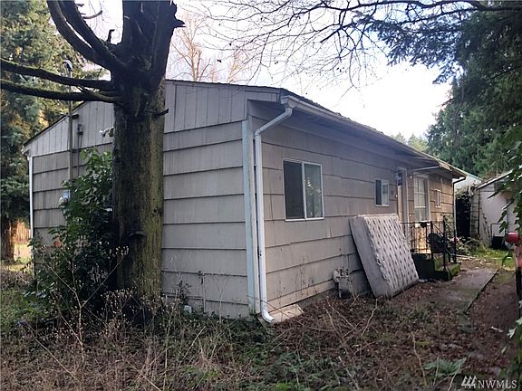 2nd image of 5413 112th Ave E
