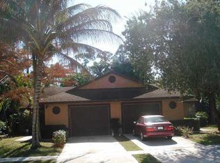 13838 Bottlebrush Ct, Wellington, FL 33414