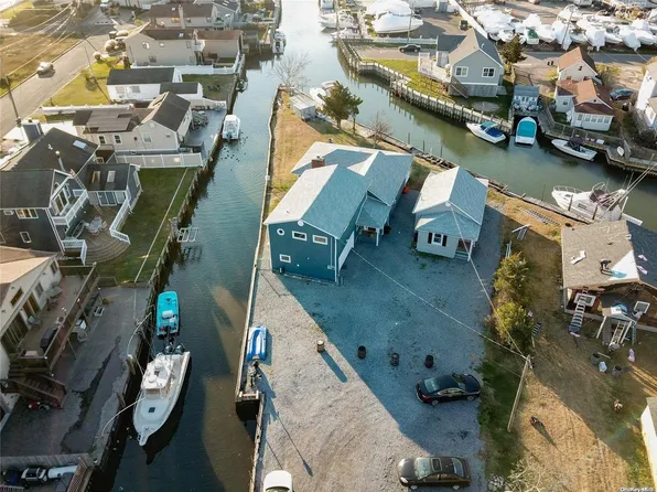 93 Central Avenue, Amityville, NY 11701