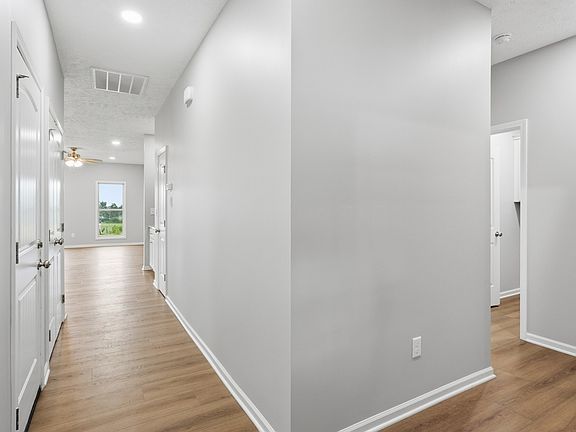 5th image of 2266 White Ridge Rd