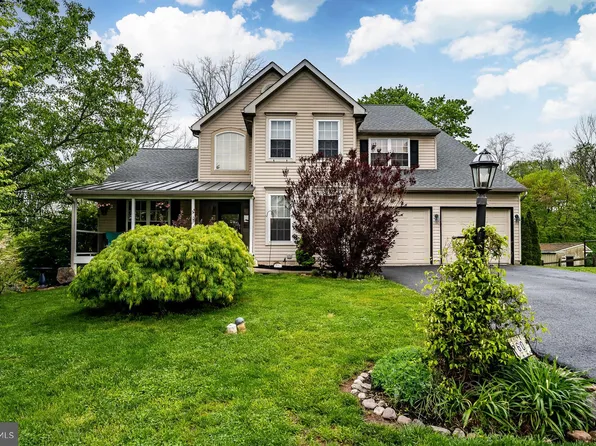 60 Gristmill Ln, Royersford, PA 19468