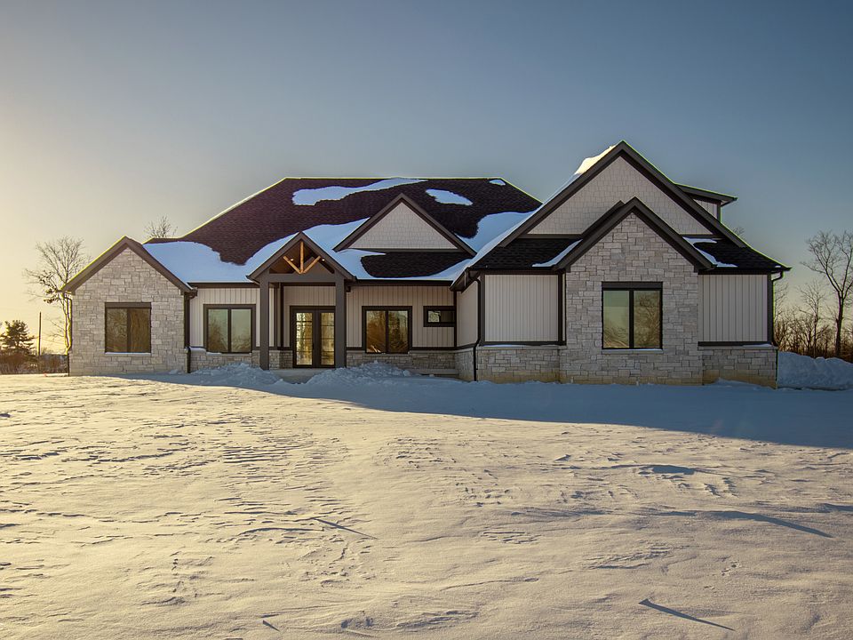 1st image of 2974 S Kings Way