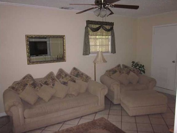 Formal Living Room/Dining Room