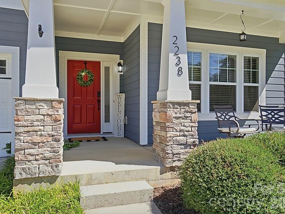 2nd image of 2238 Bluebell Way