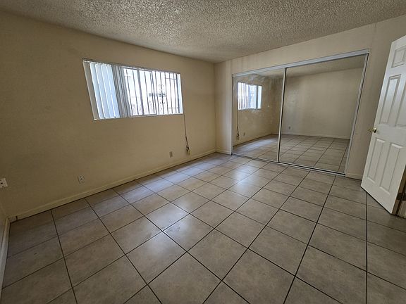 4th image of 4146 Menlo Ave APT 4