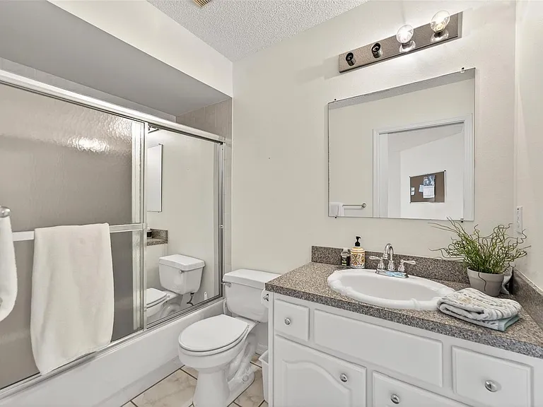 2048 NW 50th Ave — Photo 31