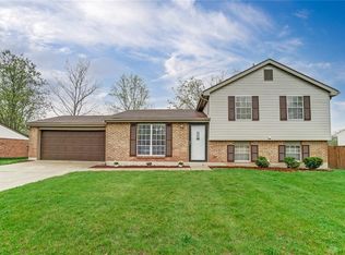 813 Ridge Rd, Englewood, OH 45322