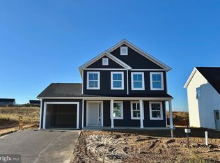 241 Woodridge Dr, Shippensburg, PA 17257