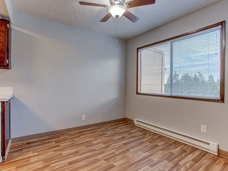 French Chateau Apartments — Photo 14