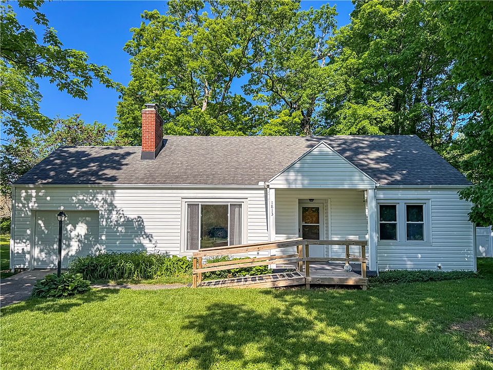 1st image of 1813 Shady Ln