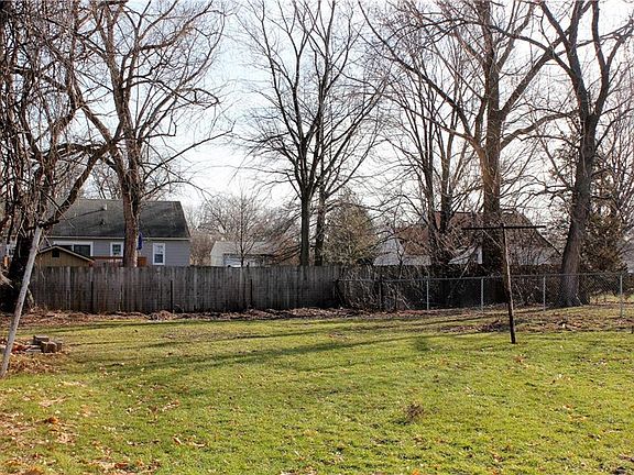 3rd image of 104 Cottington Dr