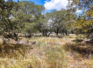 141 Oak Hill Rd, La Vernia, TX 78121