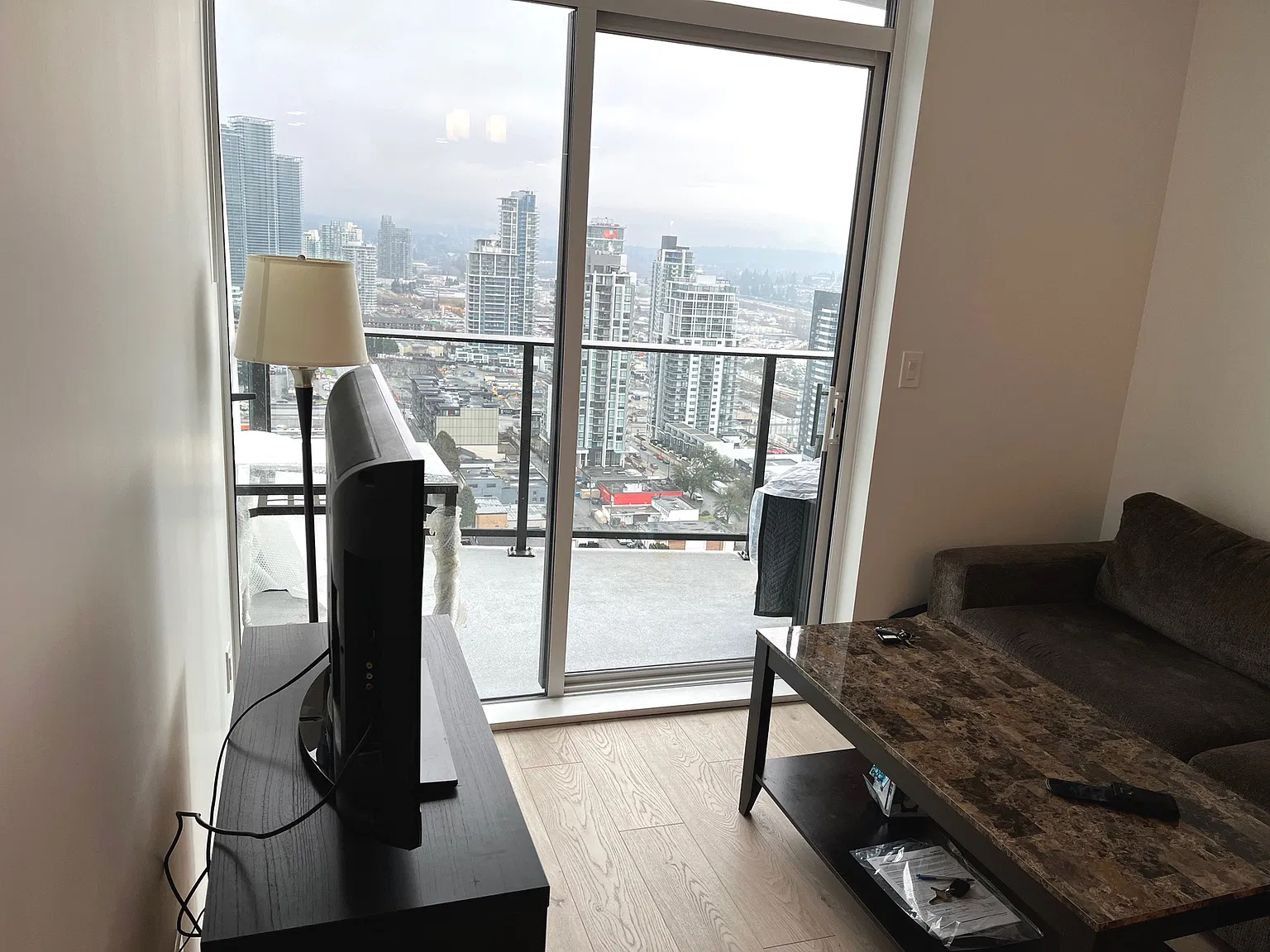 1 bed, 630 sqft, $2,400 — Photo 3