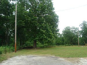 3rd image of 7905 N Farm Road 127
