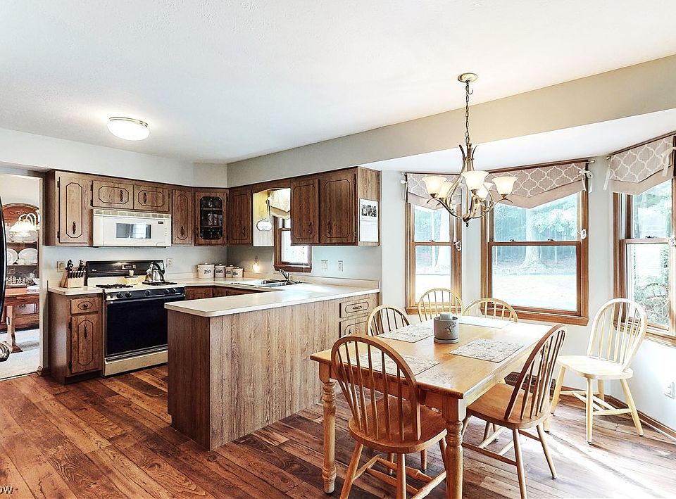 2nd image of 7625 Lime Ln