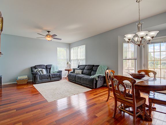 5th image of 1625 Augusta Ln