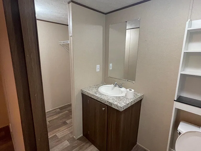 7338 E Highway 135 — Photo 36