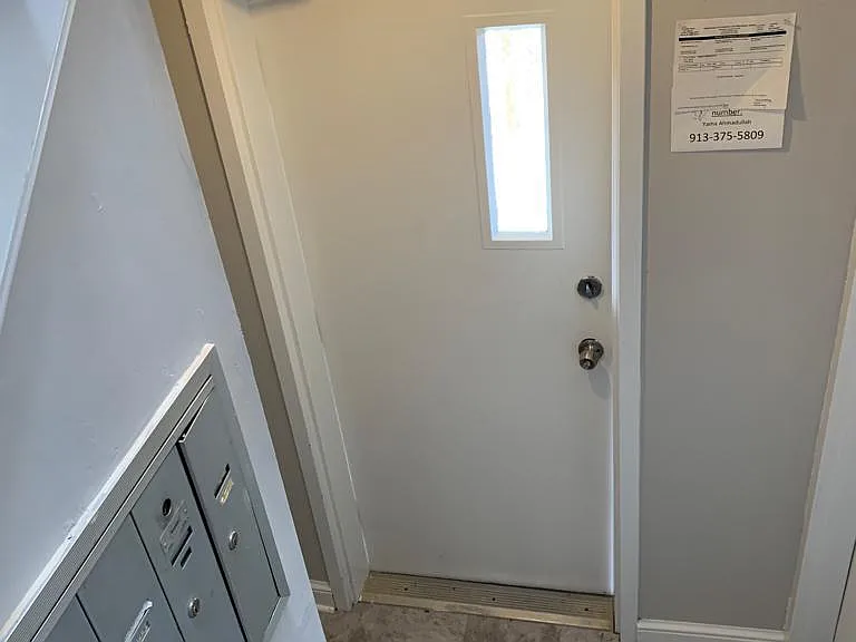 141 Galveston Pl SW — Photo 4