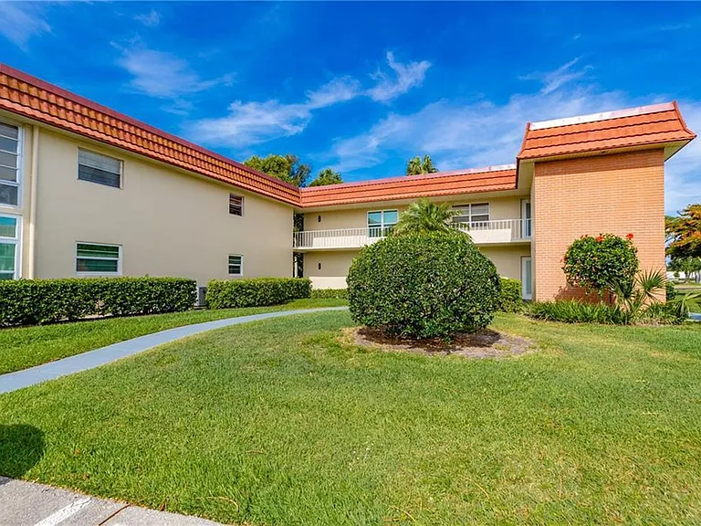 16 Vista Palm Ln #204 — Photo 26
