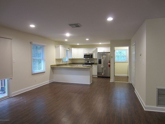 3rd image of 22 Lasatta Ave APT 2A