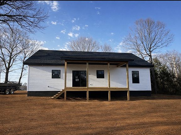 2nd image of 1239 N Main St