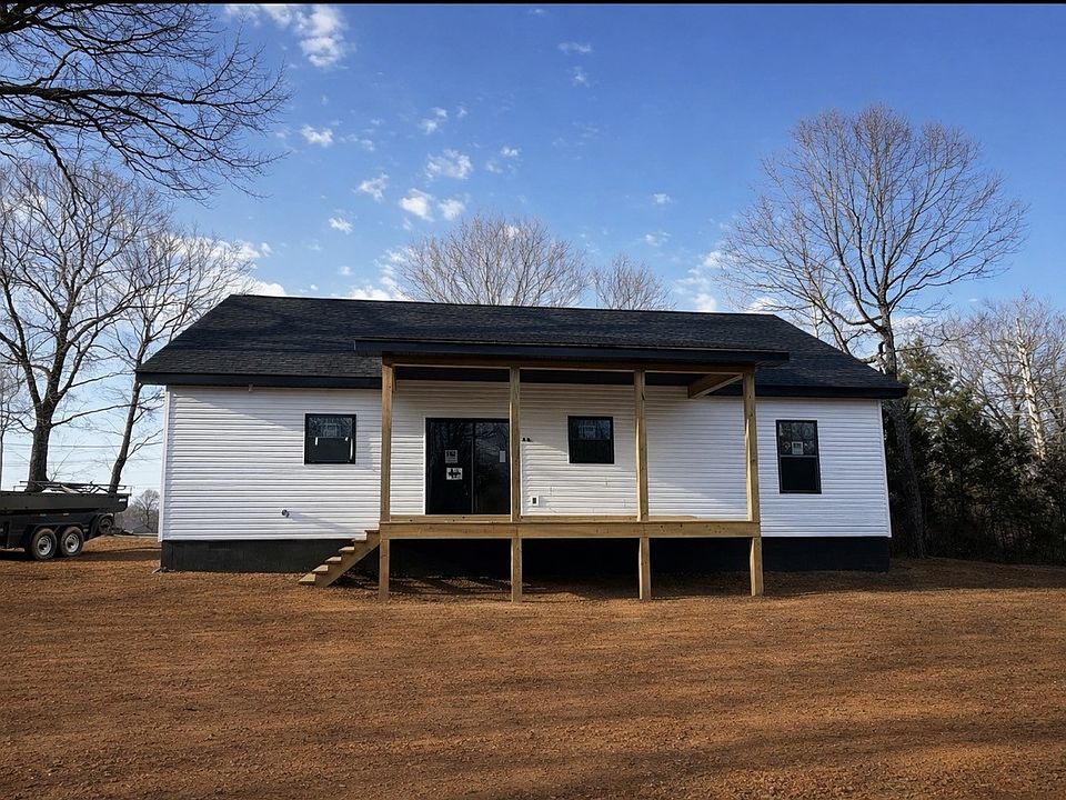 2nd image of 1239 N Main St