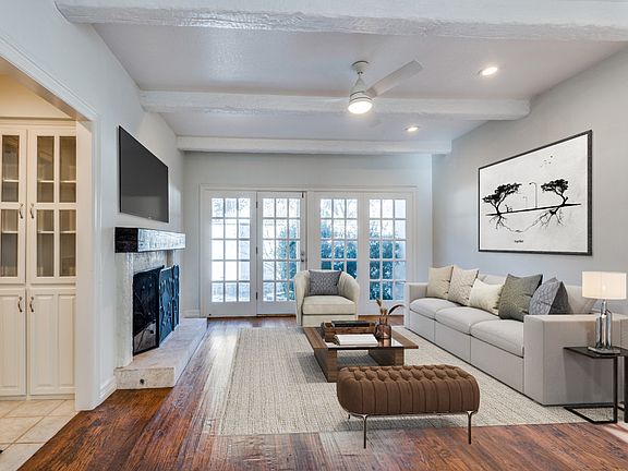 living area *virtually staged*