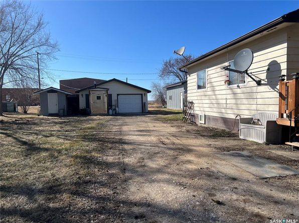 60 2nd STREET N, Weekes, SK S0E 1V0