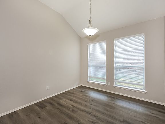 5th image of 8551 Stetson Dr