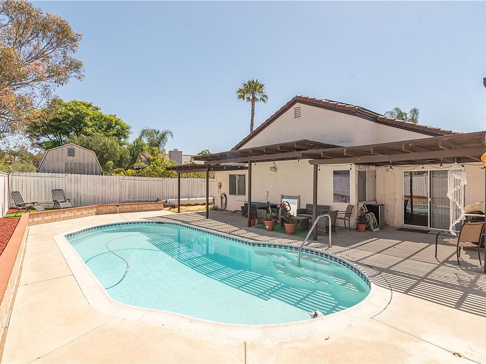 1st image of 39583 Sunrose Dr