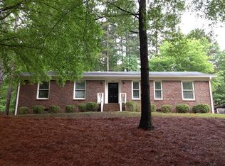 7913 Foxwood Dr, Raleigh, NC 27615