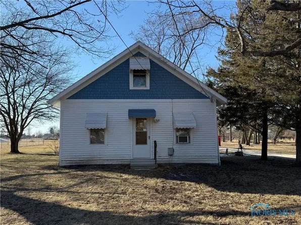 2016 Bailey Rd, Northwood, OH 43619