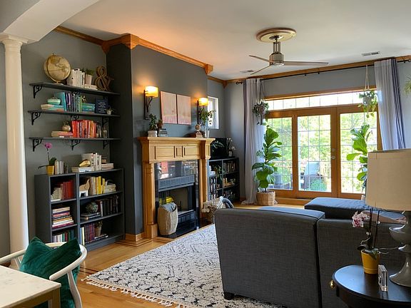 2nd image of 4734 S Drexel Blvd #4N
