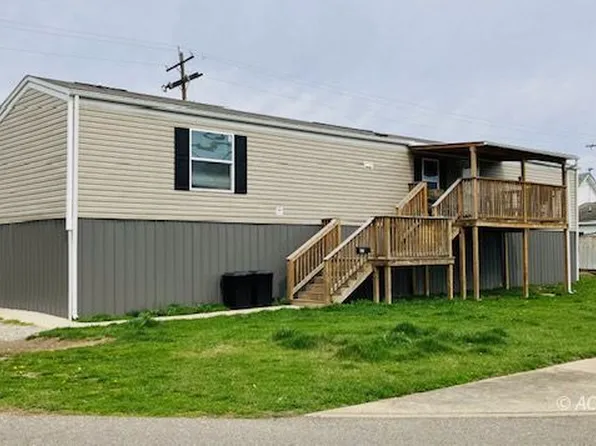 923 S 3rd Ave, Middleport, OH 45760
