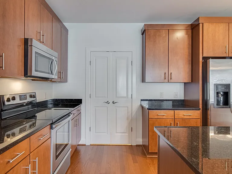 Parkview Midtown Apartments — Photo 110