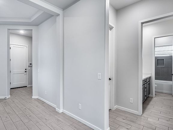 5th image of 17235 W Las Palmaritas Dr
