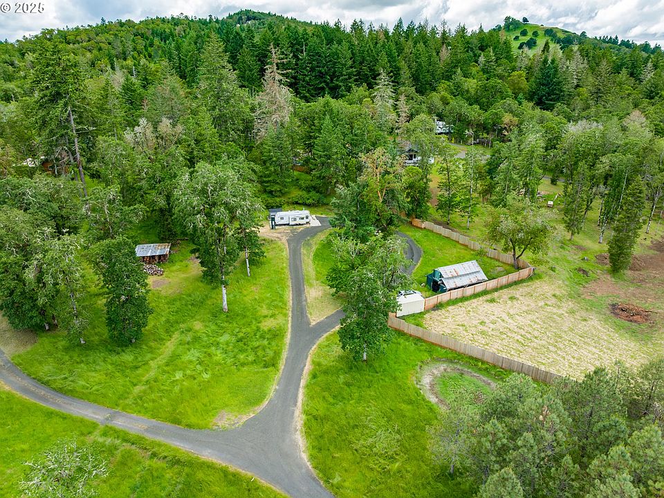 1st image of 1445 Whistlers Ln