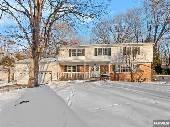 22 Indian Valley Rd, Ramsey, NJ 07446