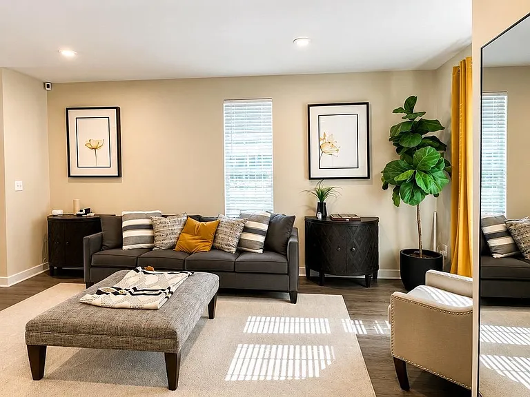 11214 Meridian Hill Way — Photo 3