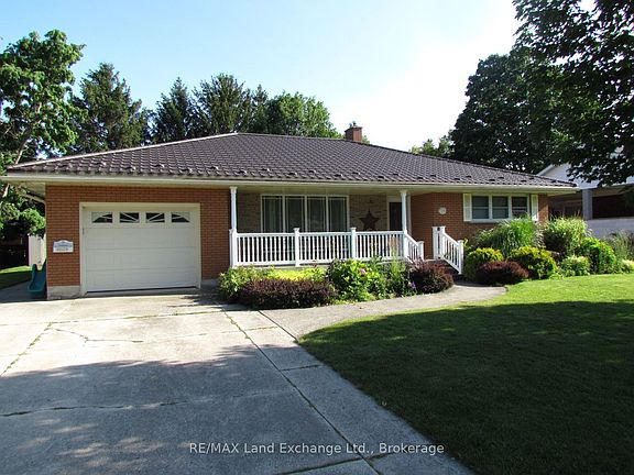 2nd image of 115 Browns Ln